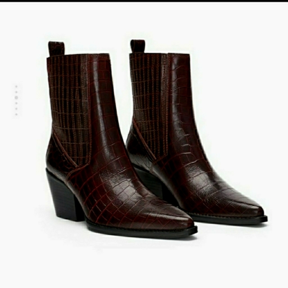 Like New Zara Mock Croc Ankle Boots Burgandy 36